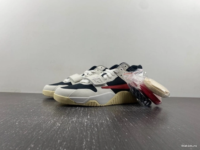 One Kick TRAVIS X CHECK THE JORDAN CUT FZ8117-100 SCOTT 0817
